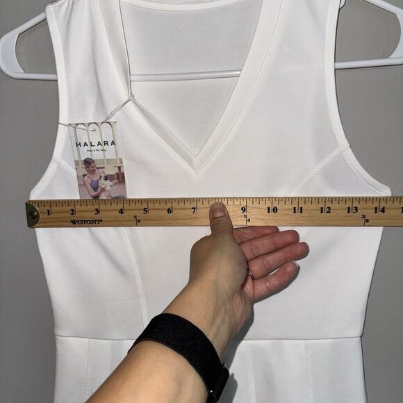 NWT Halara V-Neck Sleeveless Pleated Hem Mini Golf Active Dress Woman’s XS White - Picture 9 of 11